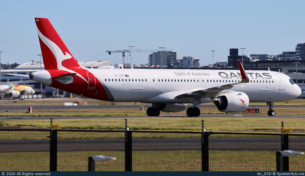 Photo of VH-OGD - Airbus A321-271NY operated by Qantas