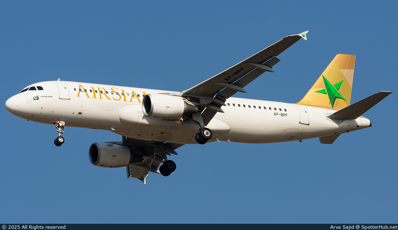 Photo of AP-BPF - Airbus A320-214 operated by AirSial