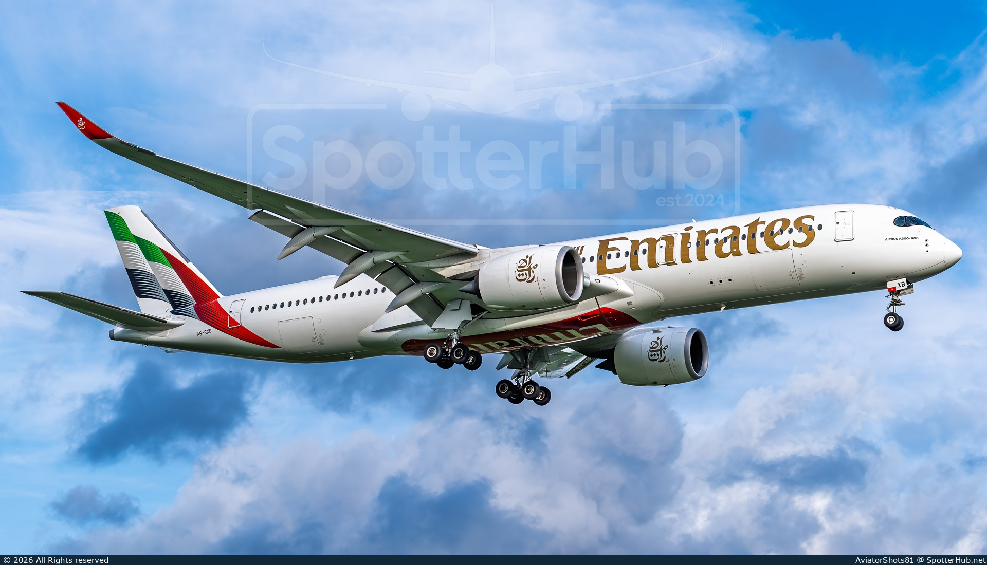Photo of A6-EXB - Airbus A350-941 operated by Emirates