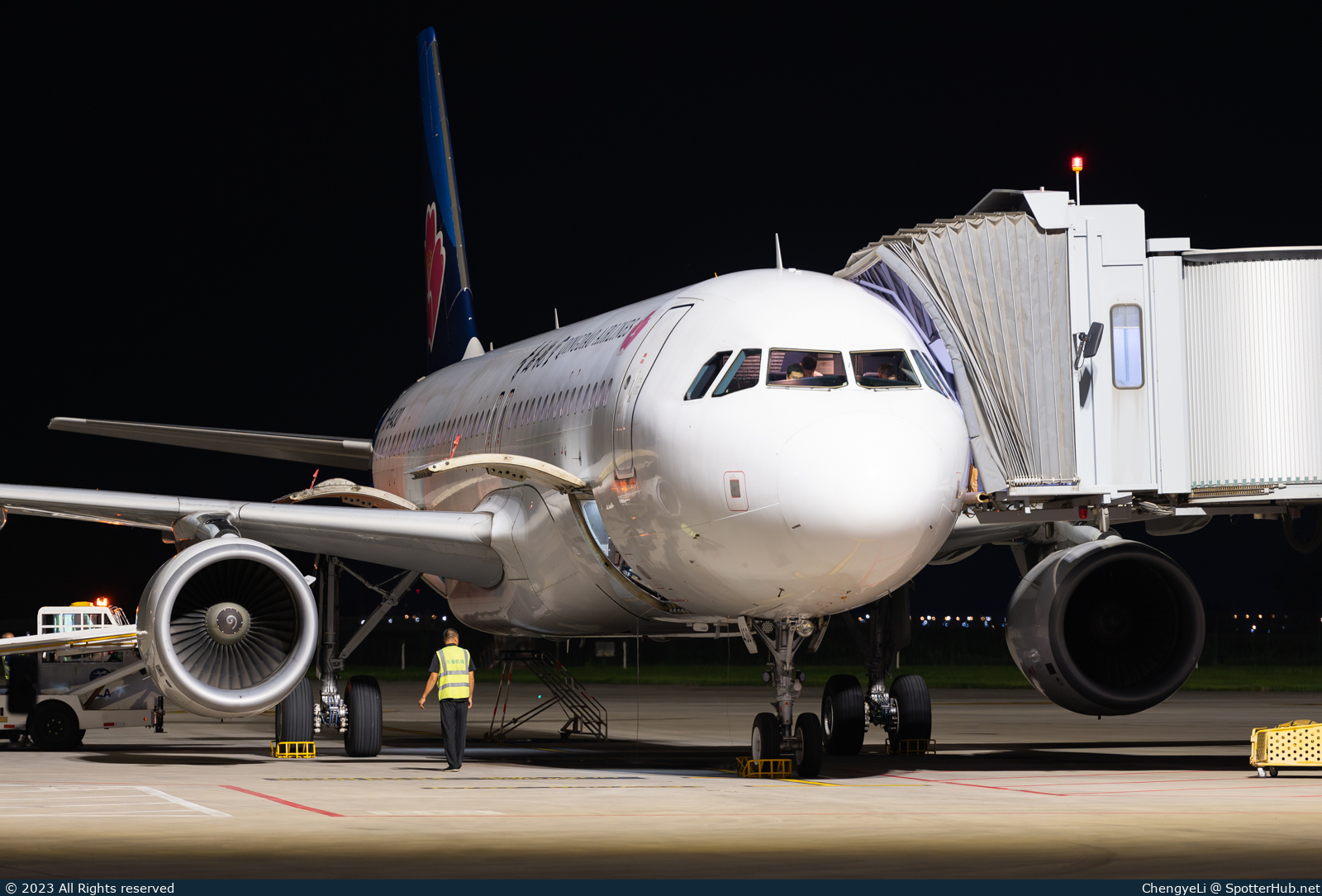 Photo of B-8430 - Airbus A320-214 at Longjia International