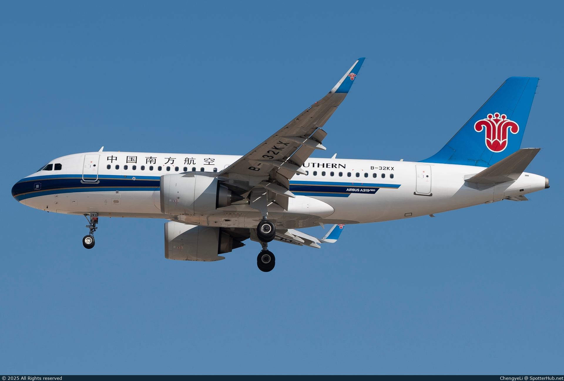 Photo of B-32KX - Airbus A319-153N operated by China Southern Airlines