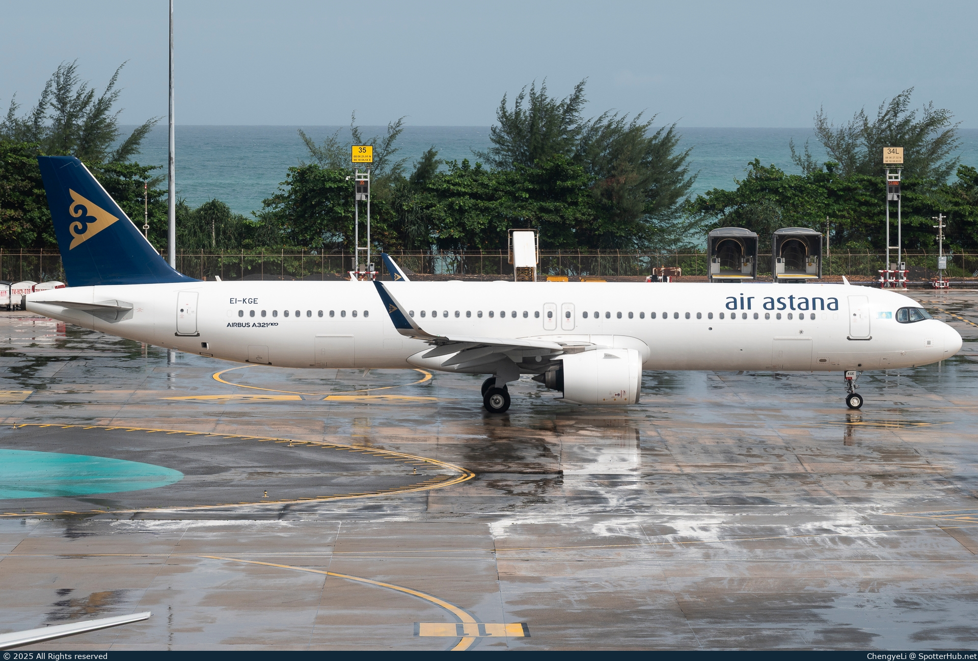Photo of EI-KGE - Airbus A321-271NX operated by Air Astana