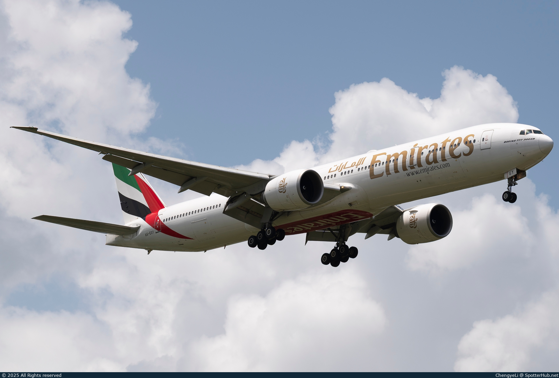 Photo of A6-EGY - Boeing 777-31H(ER) operated by Emirates
