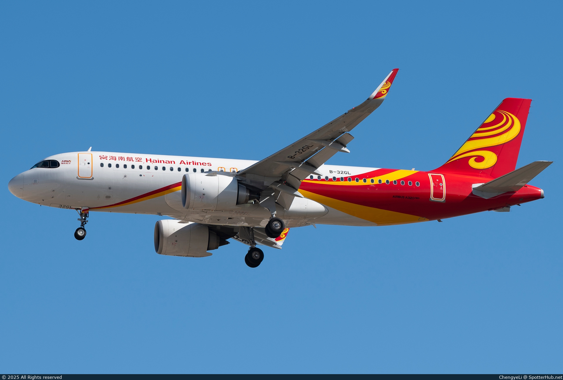 Photo of B-32GL - Airbus A320-251N operated by Hainan Airlines