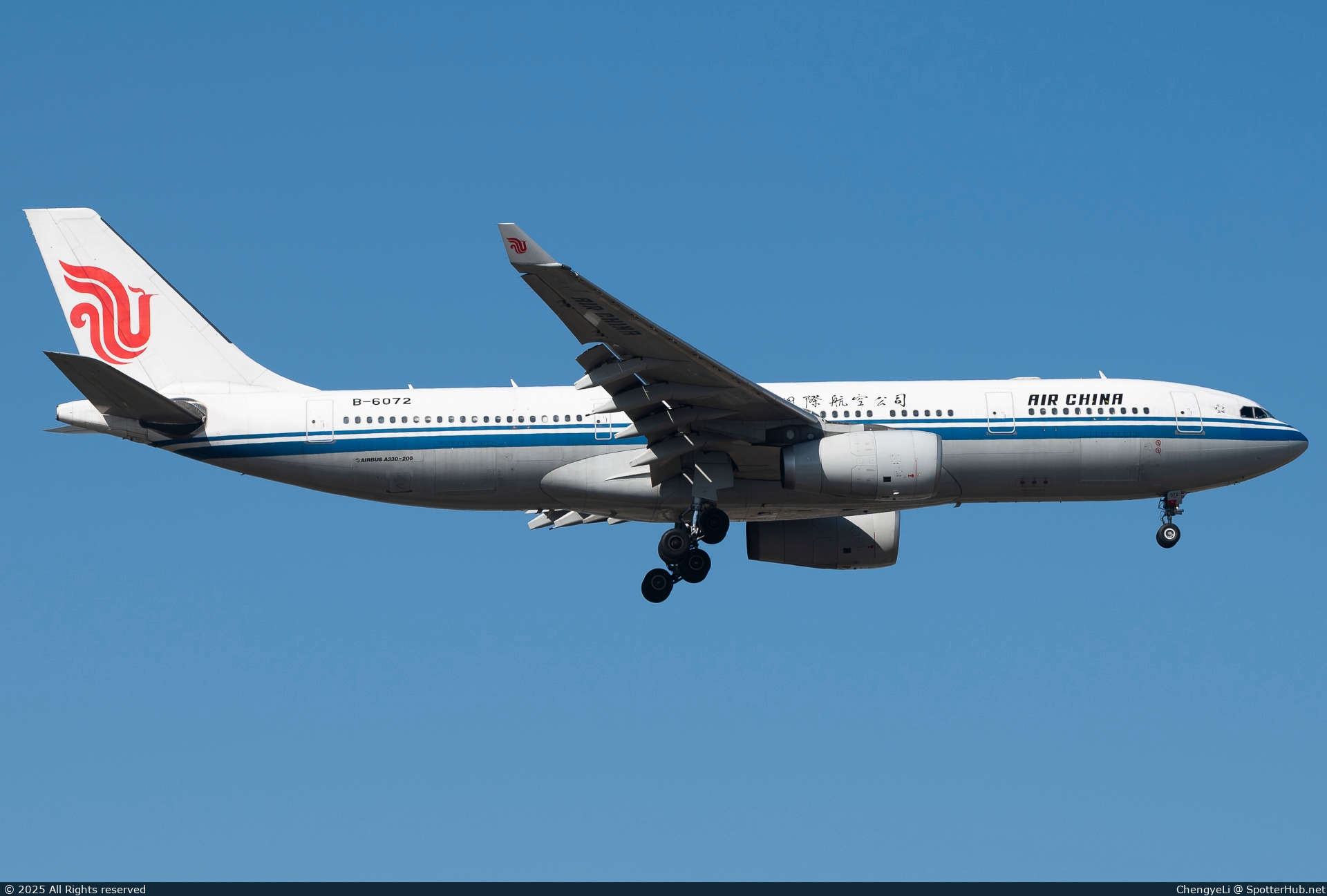 Photo of B-6072 - Airbus A330-243 operated by Air China