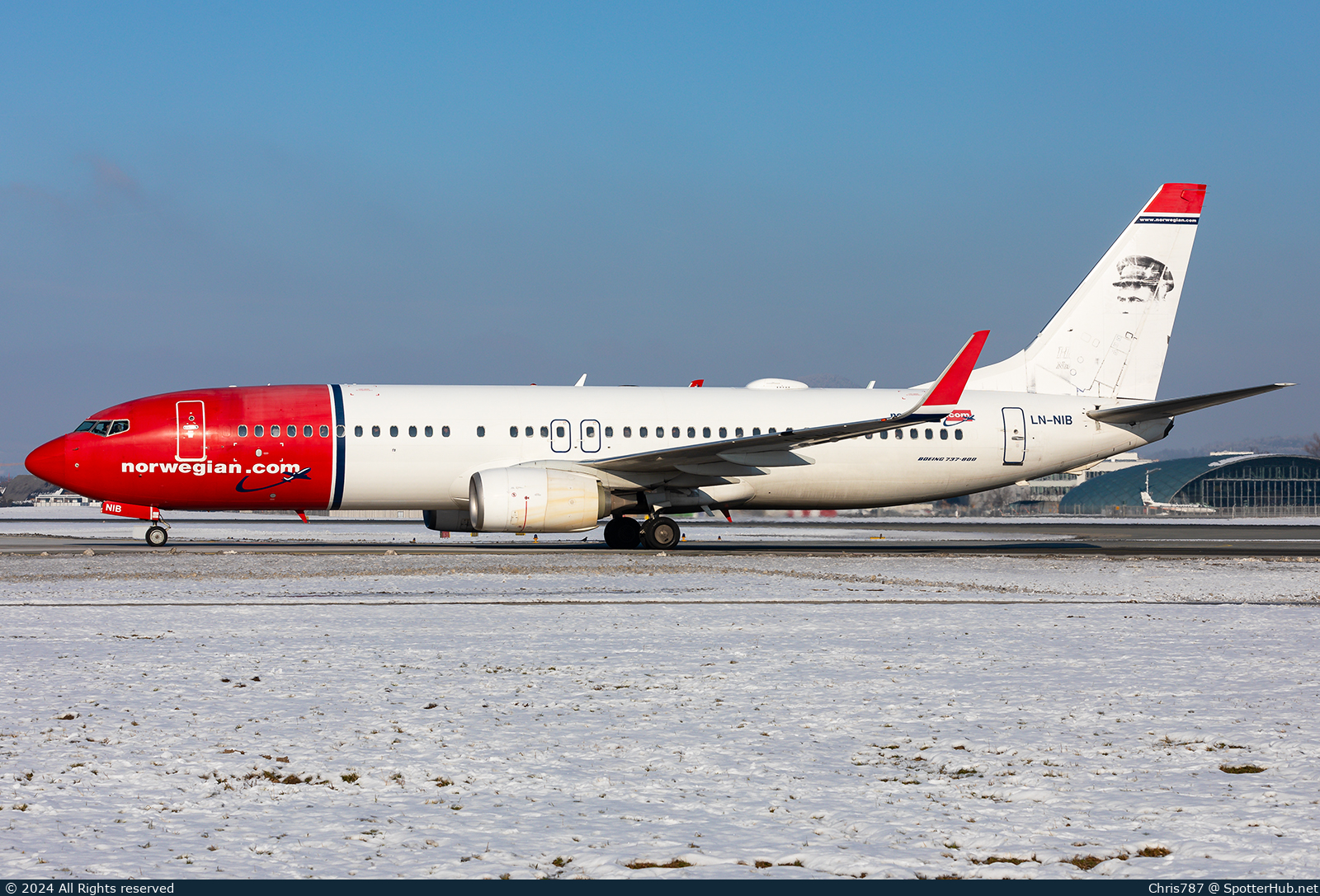 Photo of LN-NIB - Boeing 737-86J operated by Norwegian Air Shuttle
