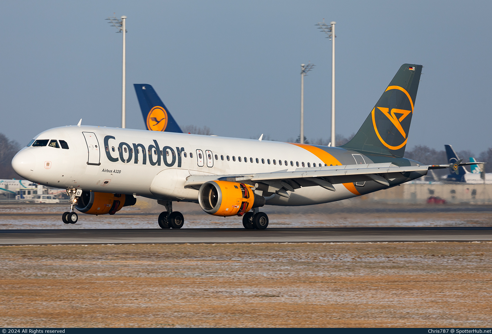 Photo of D-AICI - Airbus A320-212 operated by Condor