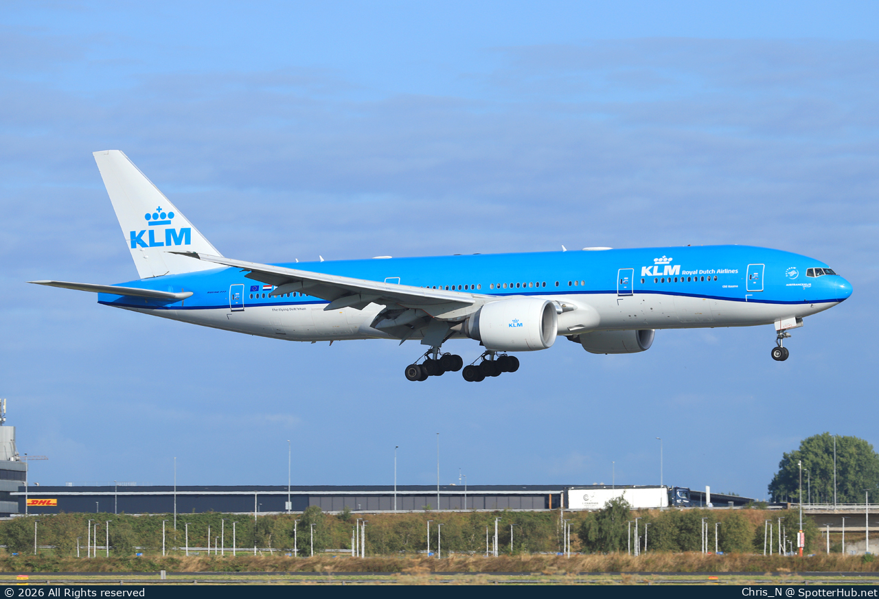 Photo of PH-BQO - Boeing 777-206(ER) operated by KLM Royal Dutch Airlines