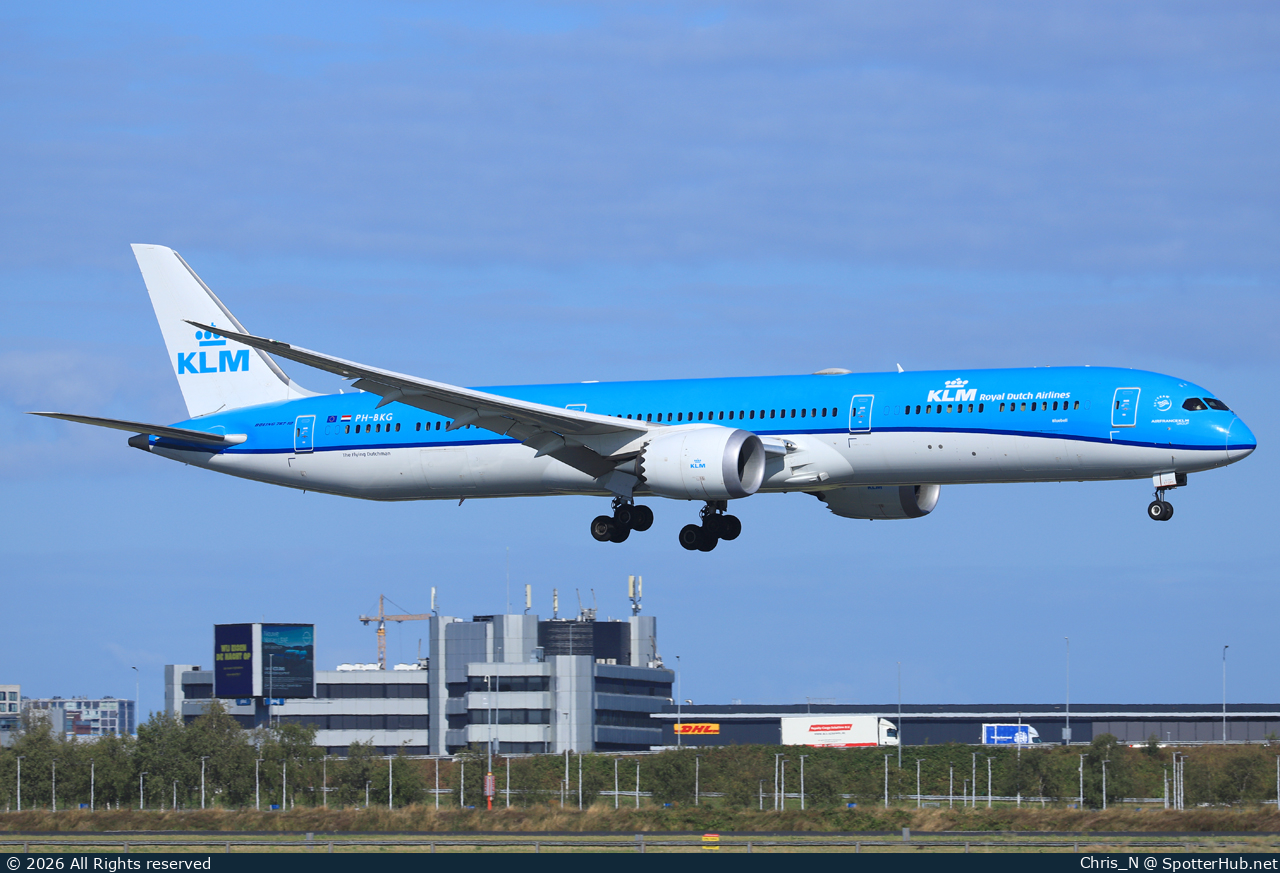 Photo of PH-BKG - Boeing 787-10 Dreamliner operated by KLM Royal Dutch Airlines