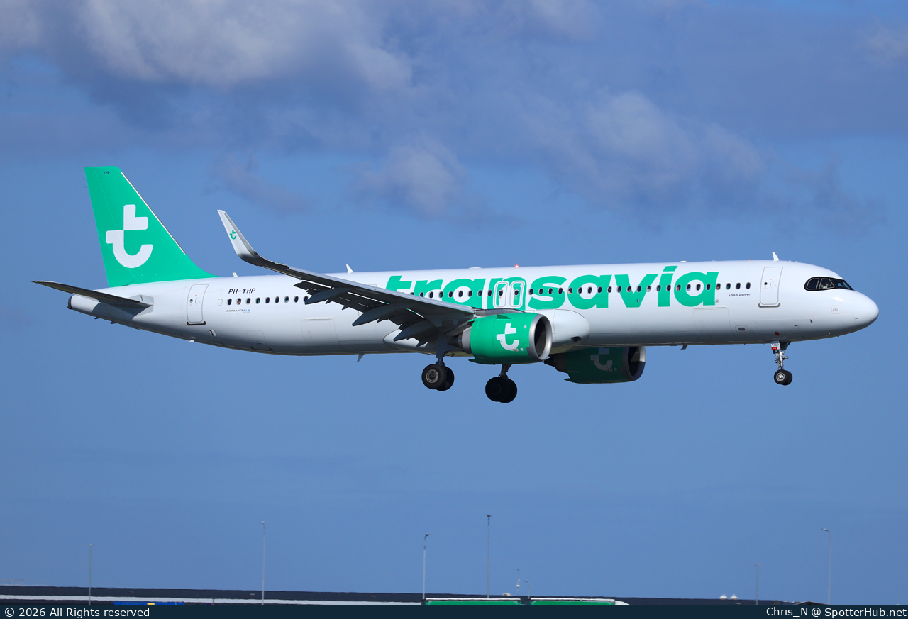 Photo of PH-YHP - Airbus A321-251NX operated by Transavia