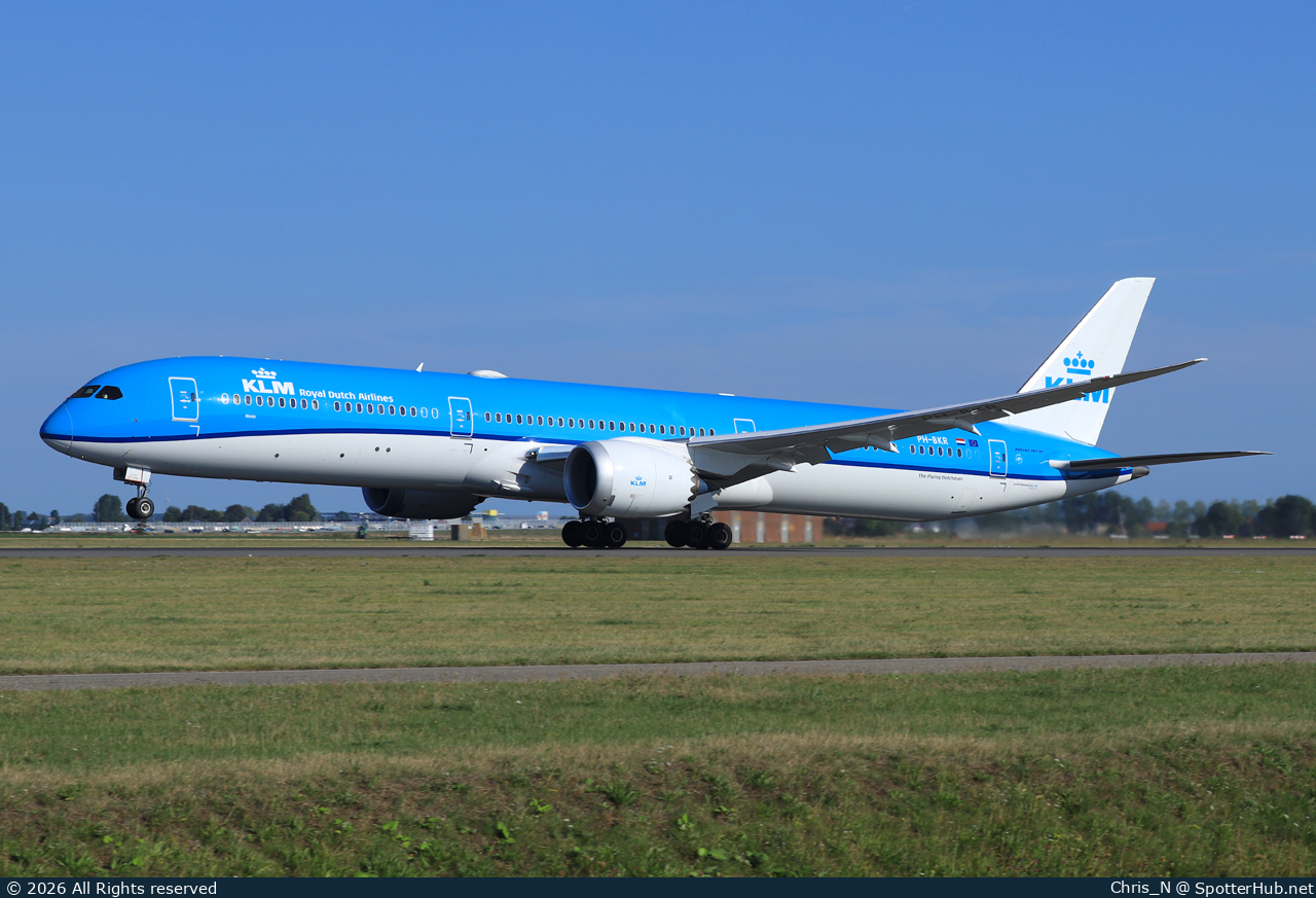 Photo of PH-BKR - Boeing 787-10 Dreamliner operated by KLM Royal Dutch Airlines