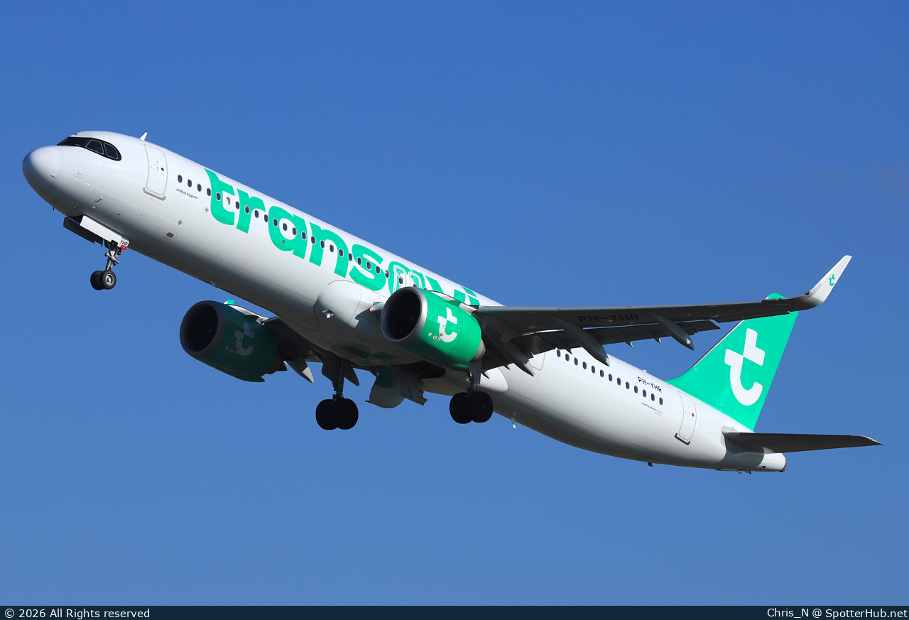 Photo of PH-YHR - Airbus A321-251NX operated by Transavia