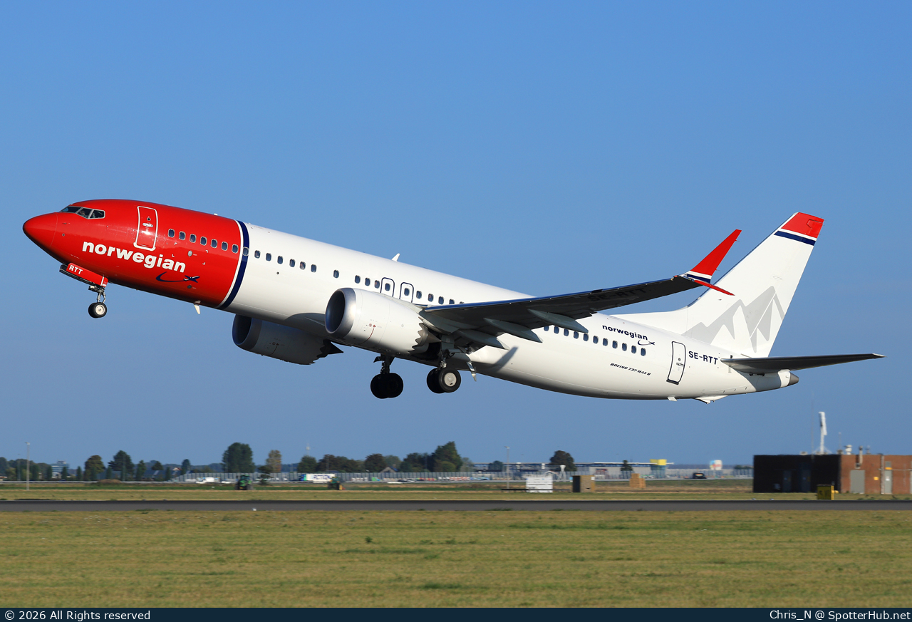 Photo of SE-RTT - Boeing 737 MAX 8 operated by Norwegian Air Sweden