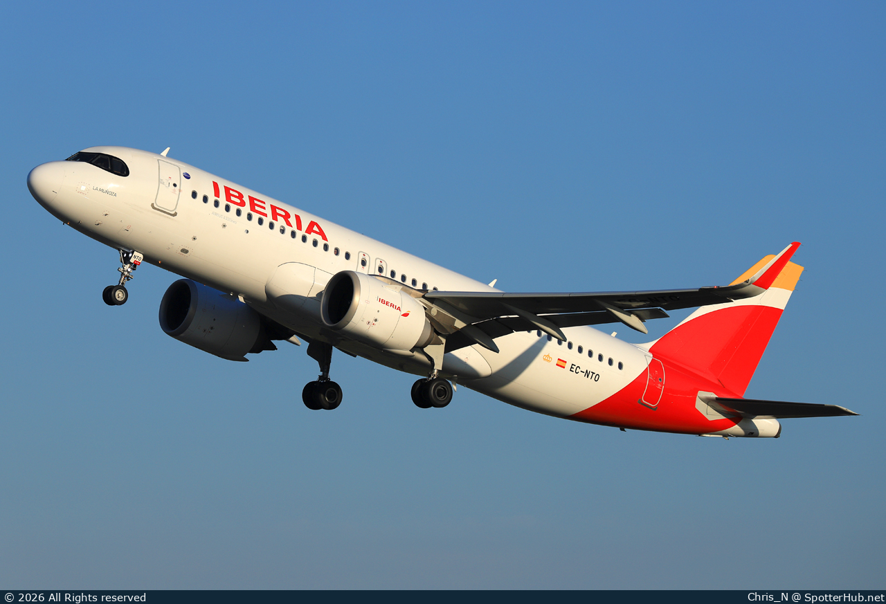 Photo of EC-NTO - Airbus A320-251N operated by Iberia