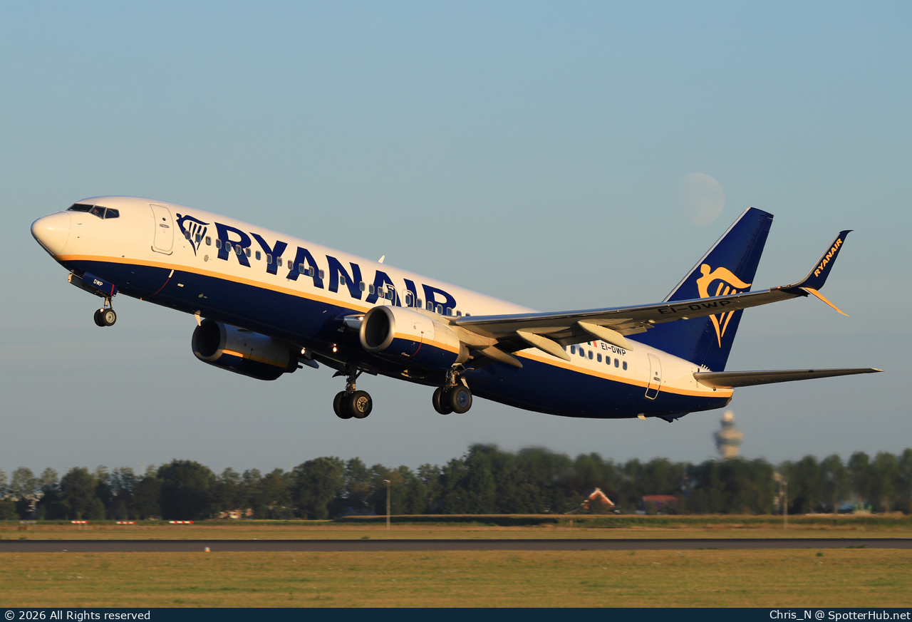 Photo of EI-DWP - Boeing 737-8AS operated by Ryanair