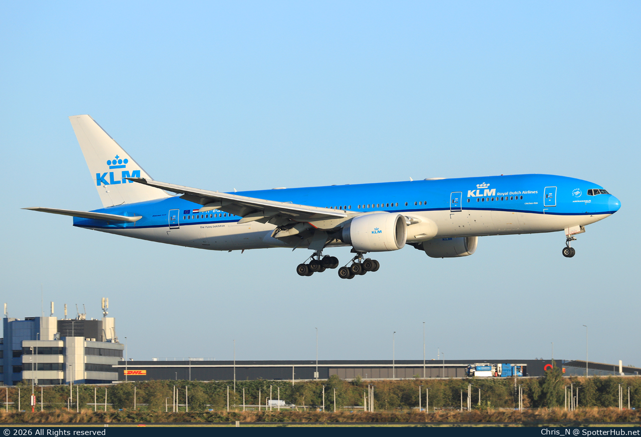 Photo of PH-BQC - Boeing 777-206(ER) operated by KLM Royal Dutch Airlines