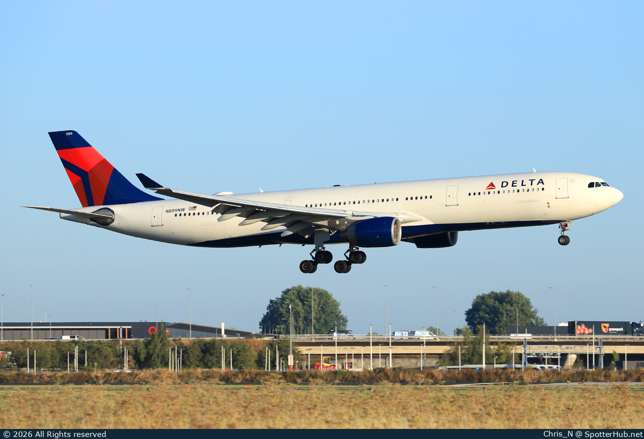 Photo of N809NW - Airbus A330-323 operated by Delta Air Lines