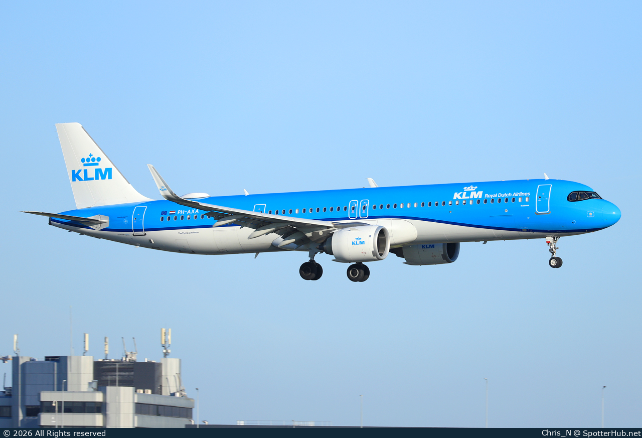Photo of PH-AXA - Airbus A321-252NX operated by KLM Royal Dutch Airlines