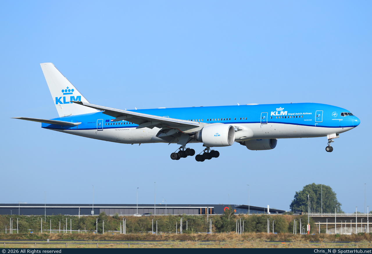 Photo of PH-BQP - Boeing 777-206(ER) operated by KLM Royal Dutch Airlines