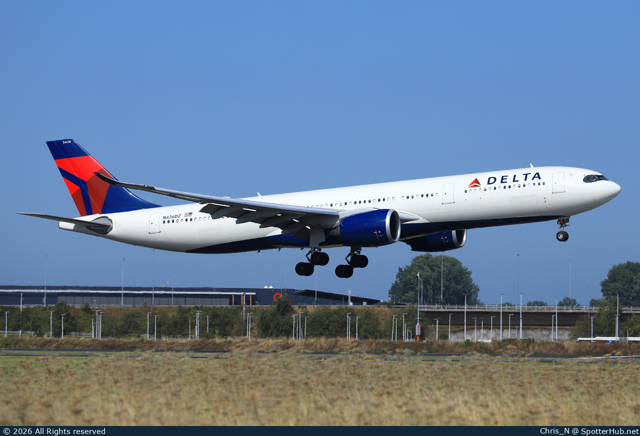 Photo of N426DZ - Airbus A330-941 operated by Delta Air Lines