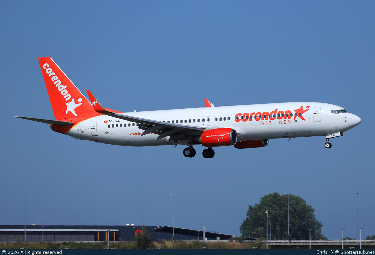 Photo of TC-TJO - Boeing 737-86N operated by Corendon Airlines