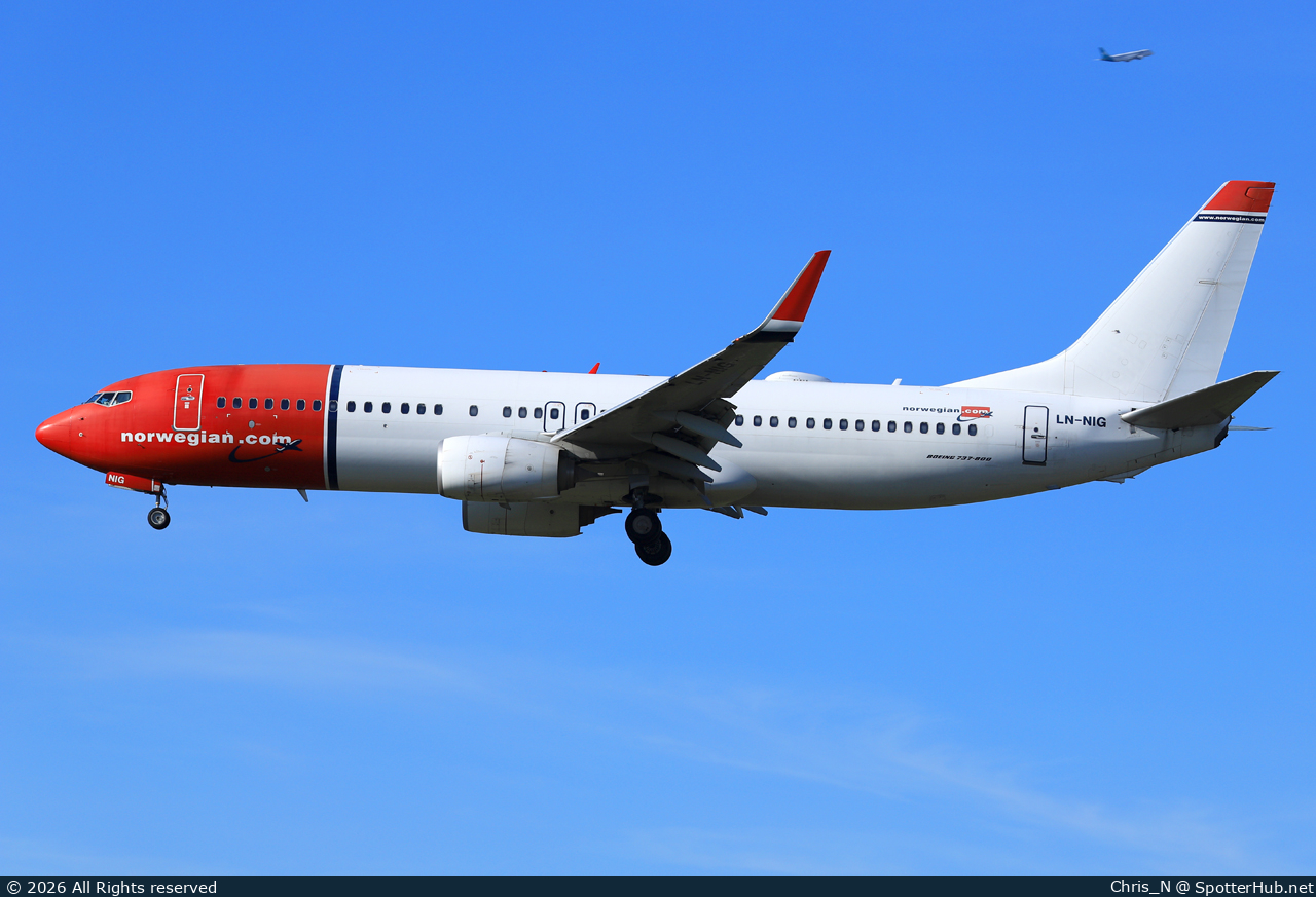 Photo of LN-NIG - Boeing 737-8JP operated by Norwegian Air Shuttle