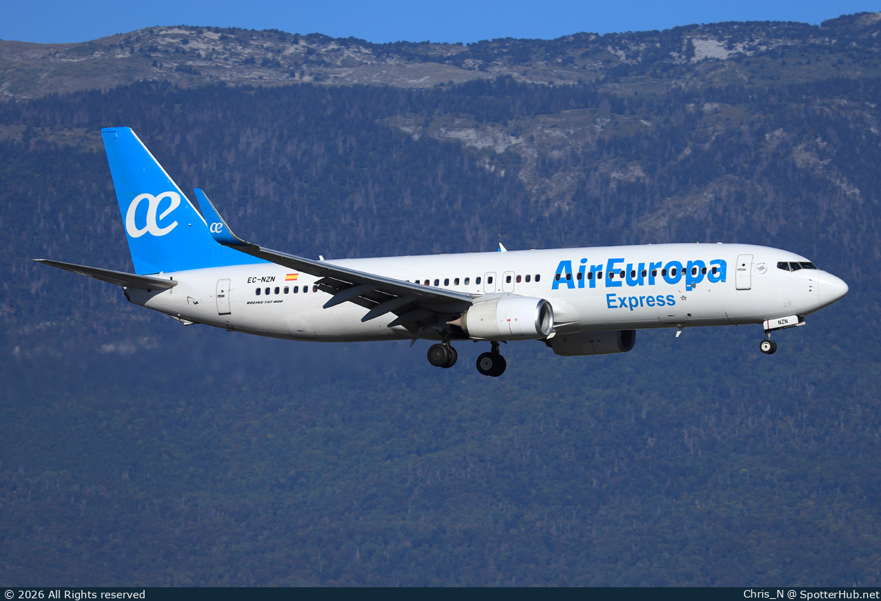 Photo of EC-NZN - Boeing 737-8KN operated by Air Europa Express (opb Aeronova)