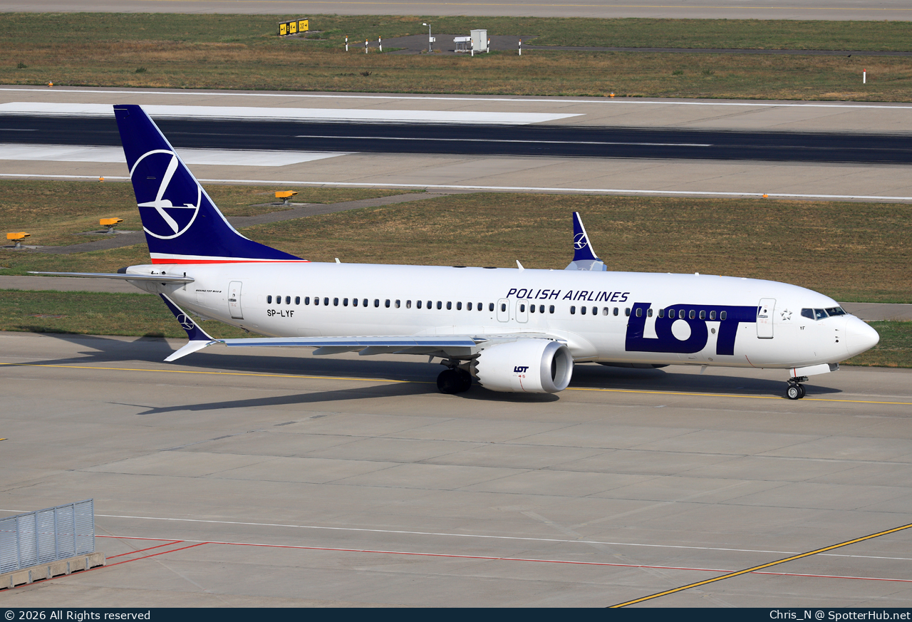 Photo of SP-LYF - Boeing 737 MAX 8 operated by LOT Polish Airlines