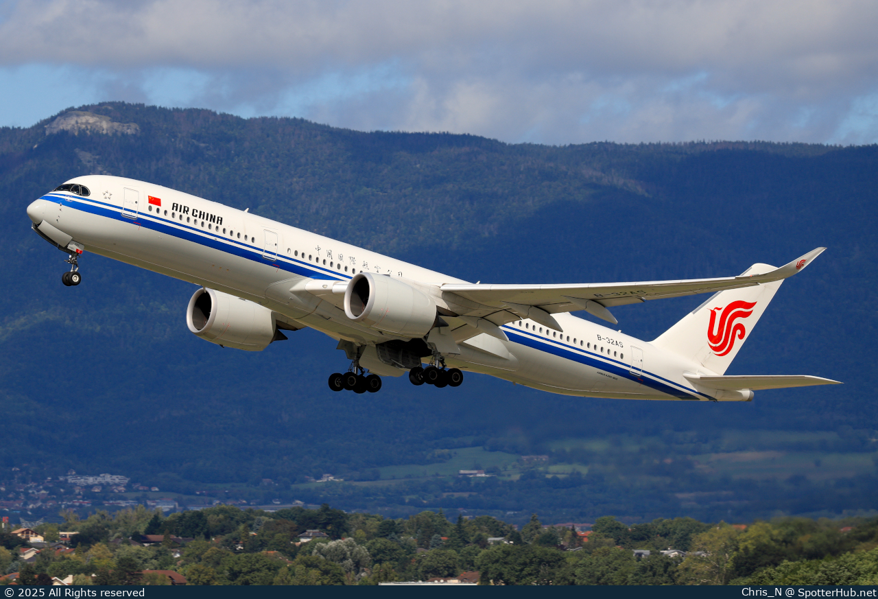 Photo of B-32AS - Airbus A350-941 operated by Air China