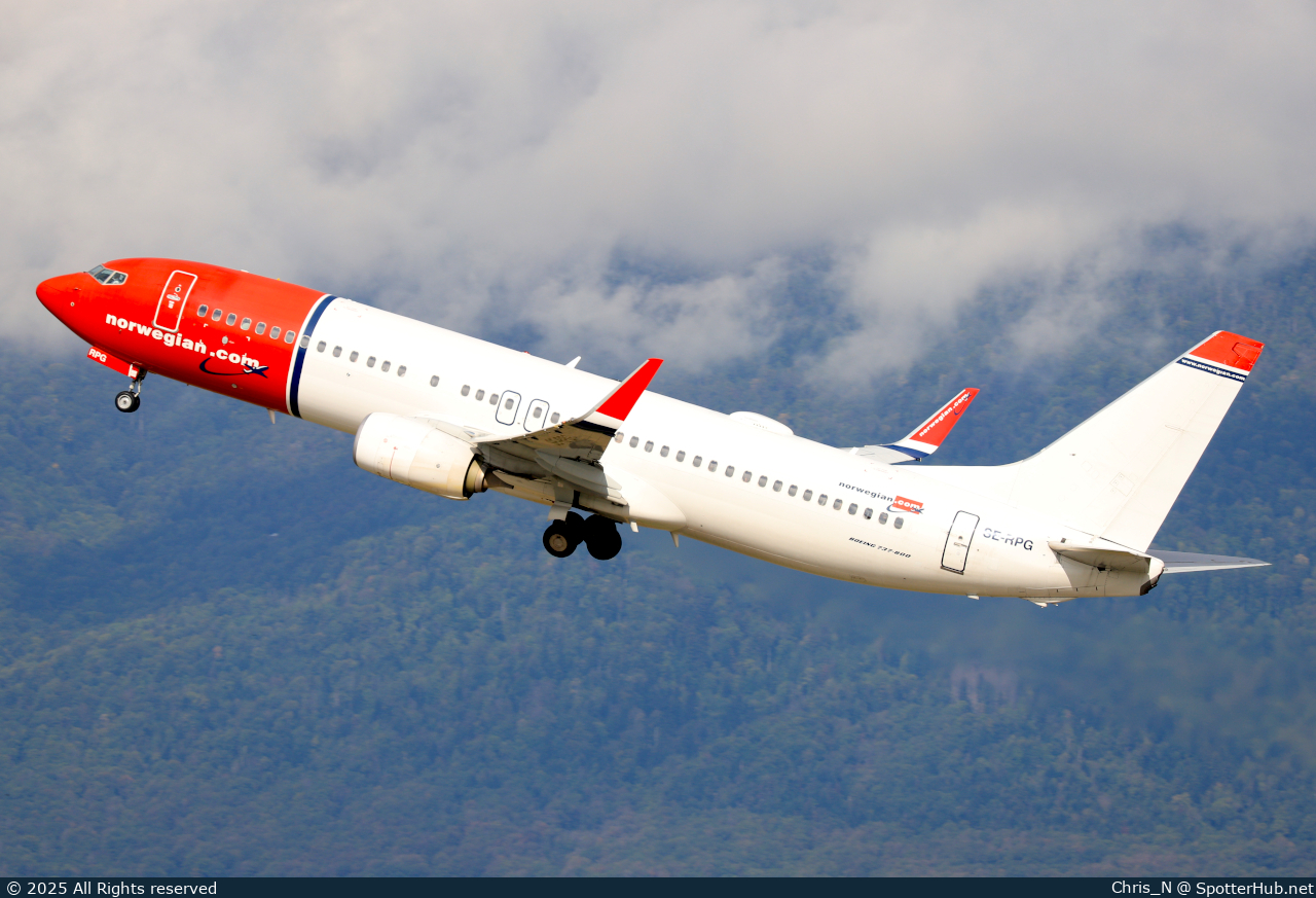 Photo of SE-RPG - Boeing 737-8JP operated by Norwegian Air Sweden