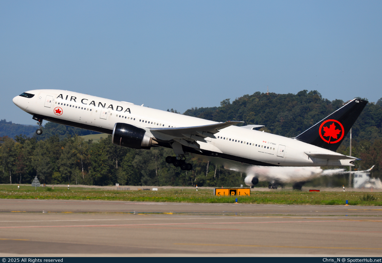 Photo of C-FNNH - Boeing 777-233(LR) operated by Air Canada