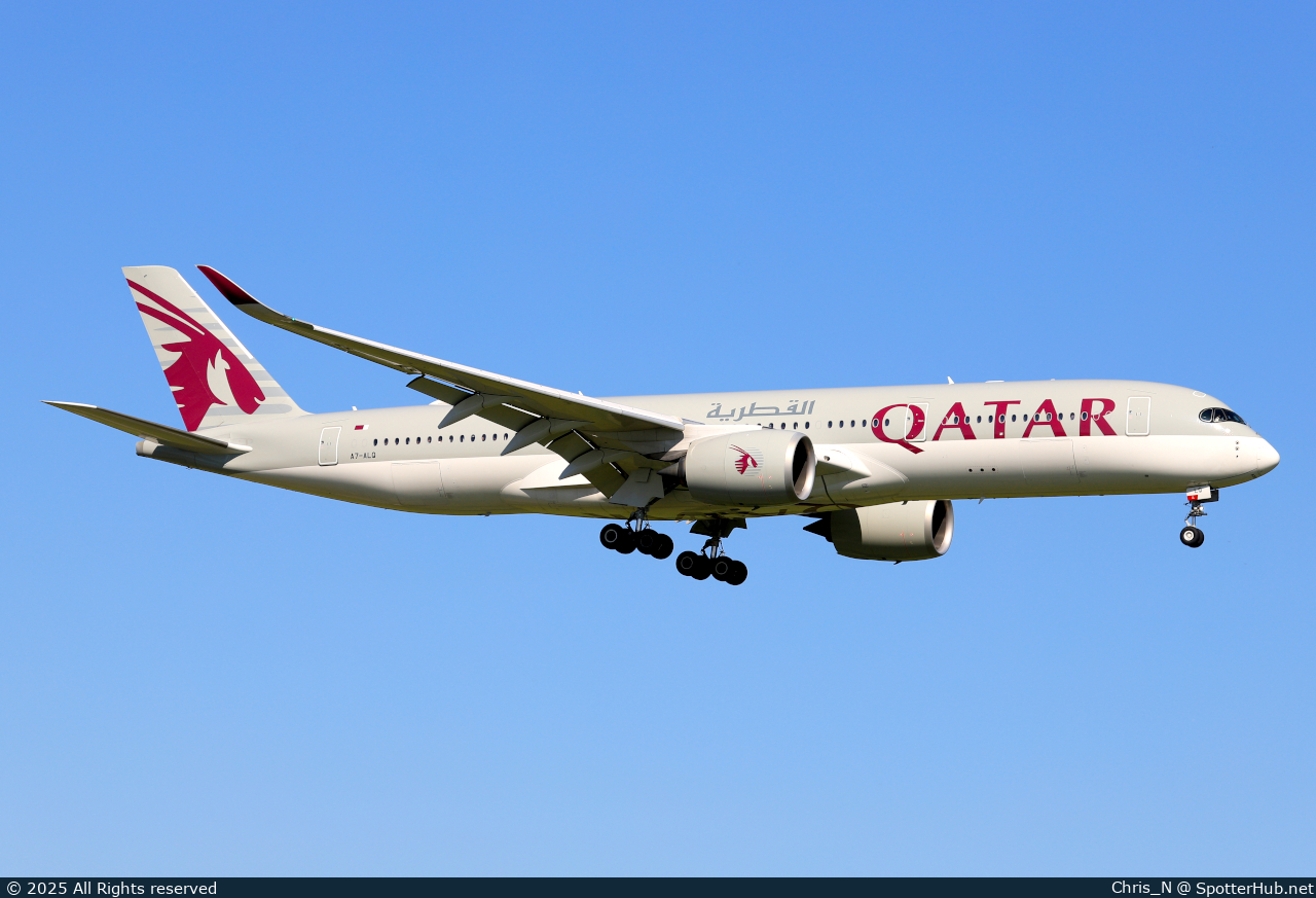 Photo of A7-ALQ - Airbus A350-941 operated by Qatar Airways