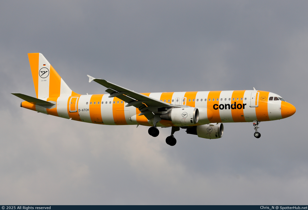 Photo of D-ATCH - Airbus A320-212 operated by Condor