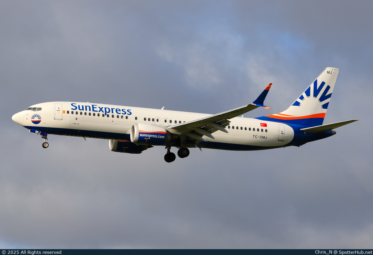 Photo of TC-SMJ - Boeing 737 MAX 8 operated by SunExpress