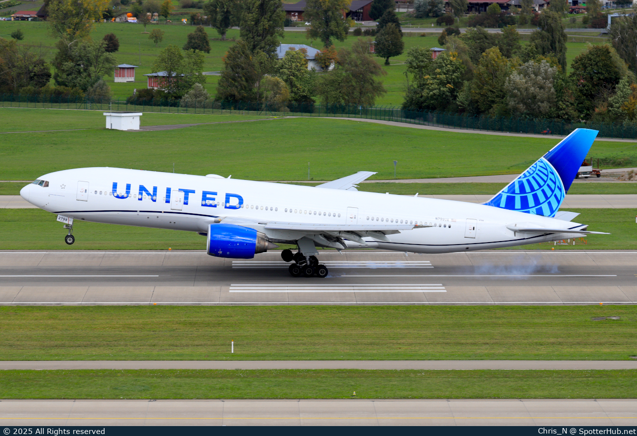 Photo of N799UA - Boeing 777-222(ER) operated by United Airlines