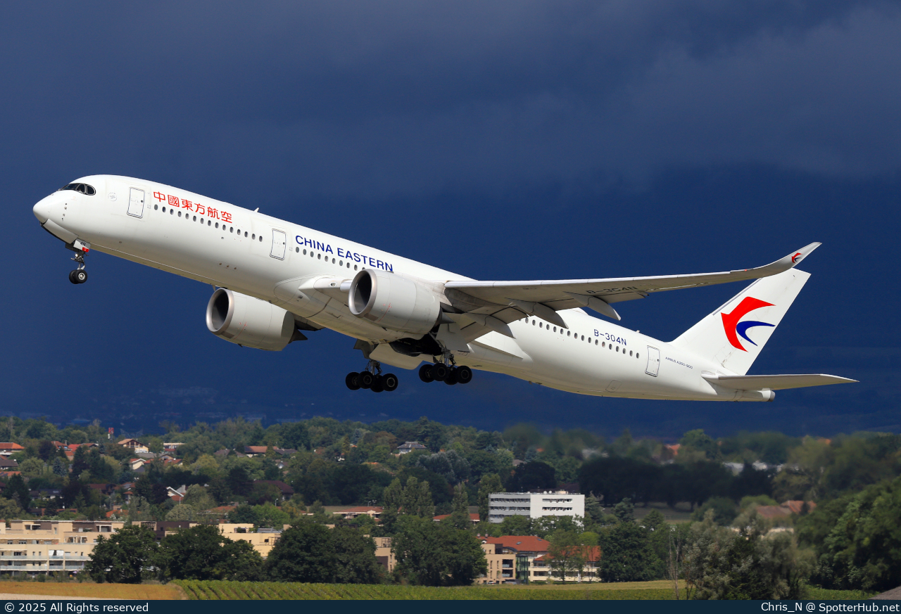 Photo of B-304N - Airbus A350-941 operated by China Eastern Airlines