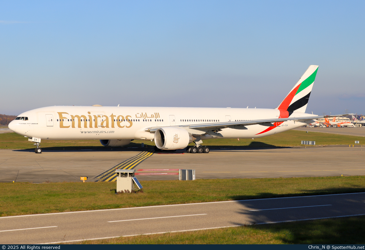 Photo of A6-EQK - Boeing 777-31H(ER) operated by Emirates