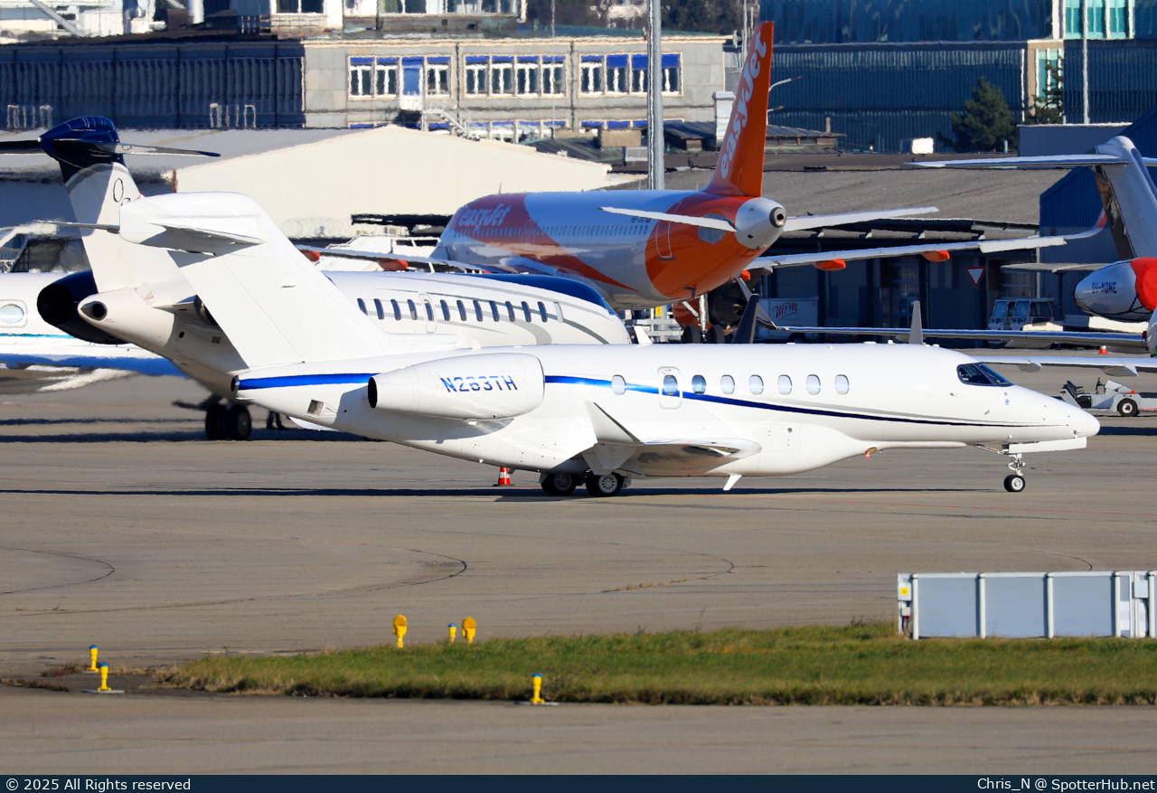 Photo of N263TH - Cessna 700 Citation Longitude operated by Private