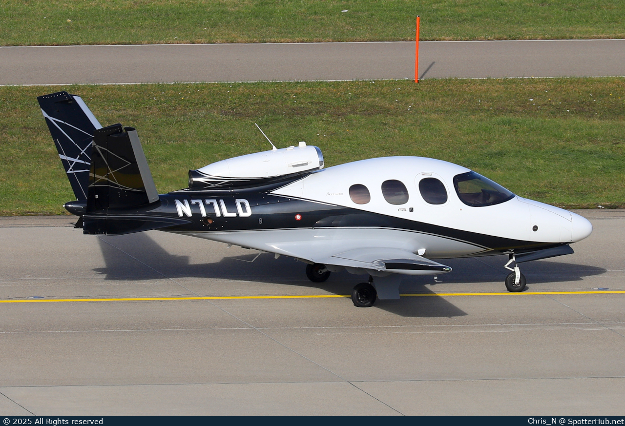 Photo of N77LD - Cirrus Vision Jet G2 operated by Private