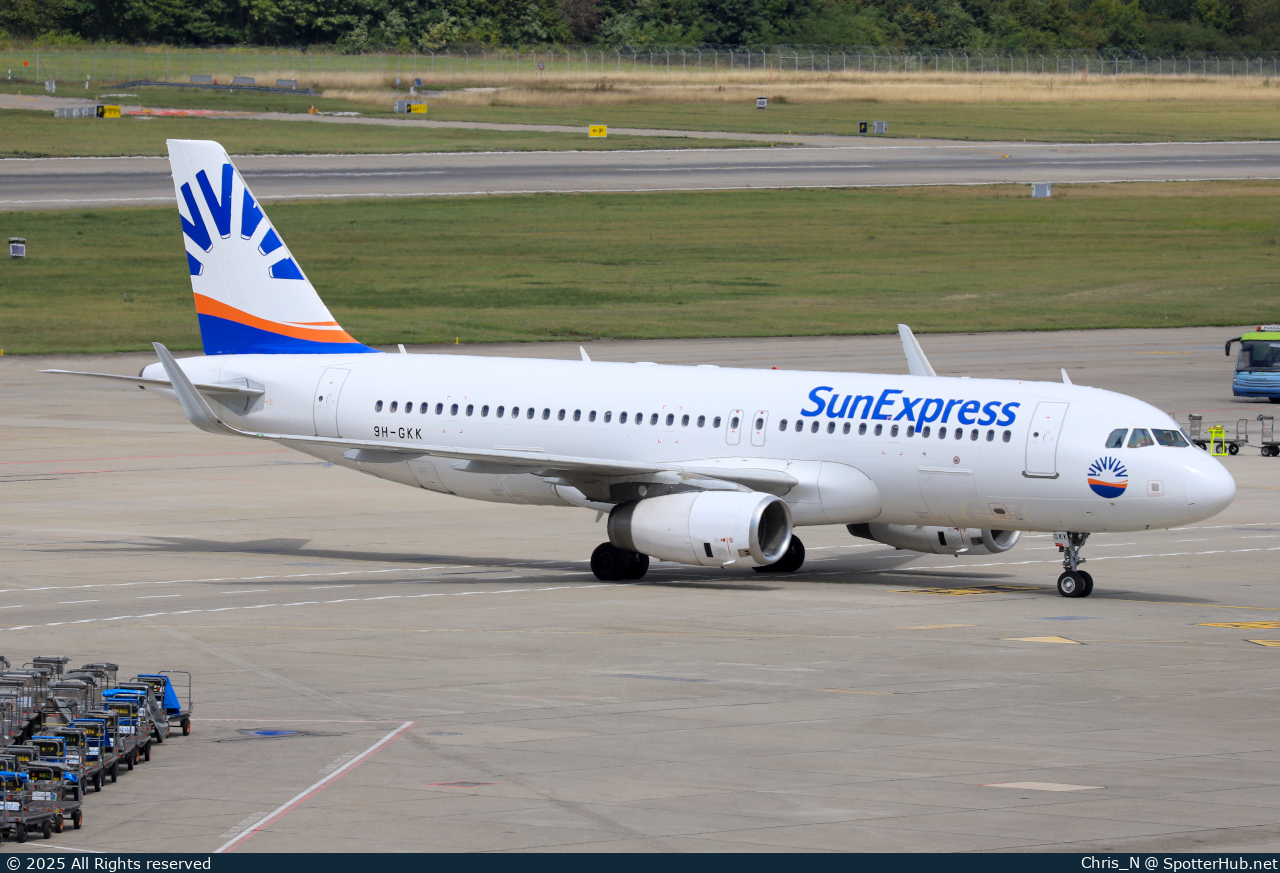 Photo of 9H-GKK - Airbus A320-232 operated by SunExpress (opb Avion Express Malta)