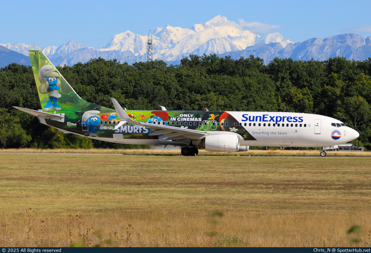 Photo of TC-SPY - Boeing 737-8EH operated by SunExpress