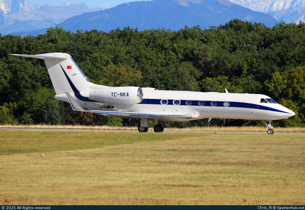 Photo of TC-NKA - Gulfstream GIV-X (G450) operated by Airenka