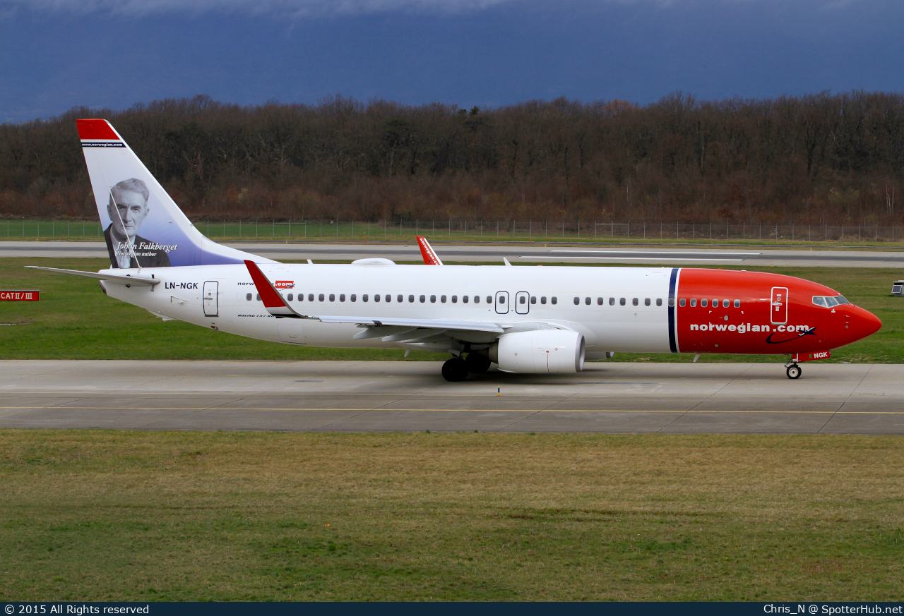 Photo of LN-NGK - Boeing 737-8JP operated by Norwegian Air Shuttle