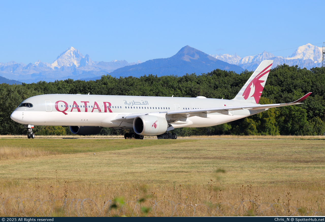 Photo of A7-ALB - Airbus A350-941 operated by Qatar Airways