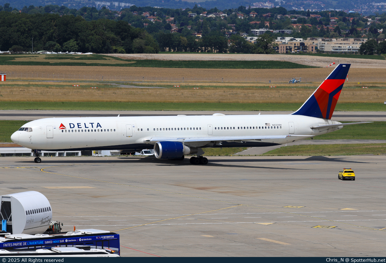 Photo of N830MH - Boeing 767-432(ER) operated by Delta Air Lines