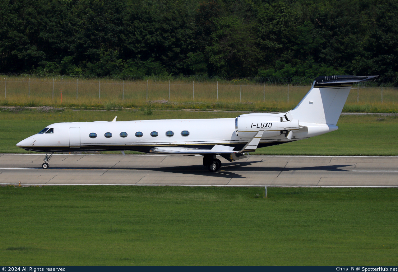 Photo of I-LUXO - Gulfstream GV-SP (G550) operated by Sirio Executive