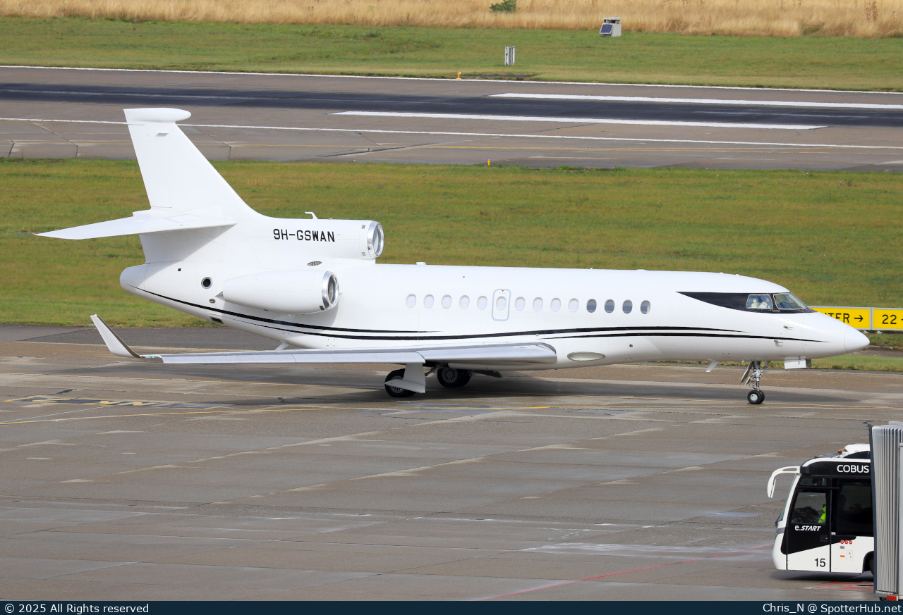 Photo of 9H-GSWAN - Dassault Falcon 7X operated by Albinati Aviation