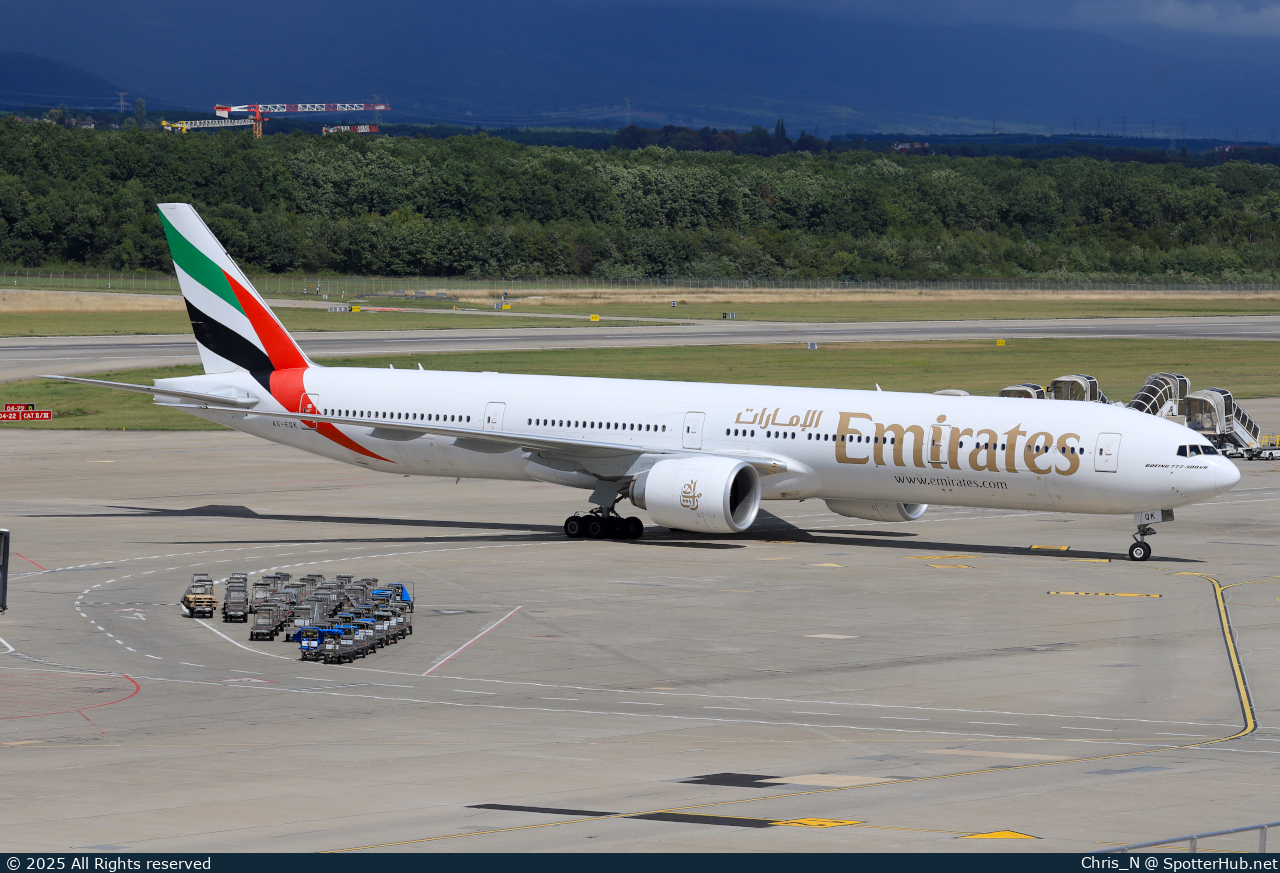 Photo of A6-EQK - Boeing 777-31H(ER) operated by Emirates