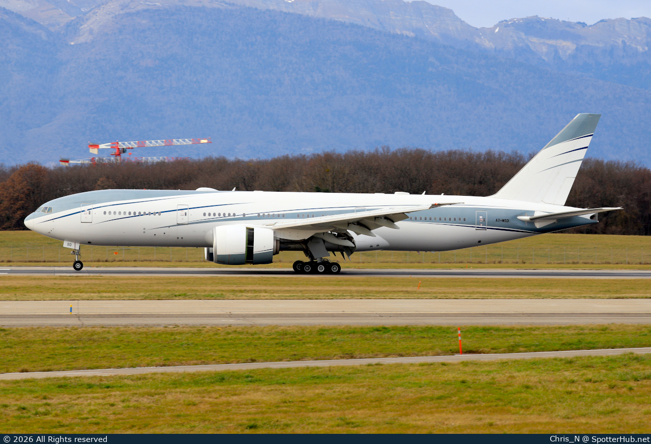 Photo of A7-MSD - Boeing 777-2KQ(LR) operated by Qatar Amiri Flight