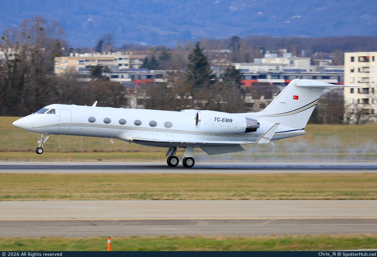 Photo of TC-EMR - Gulfstream GIV-SP operated by Sierra Aviation